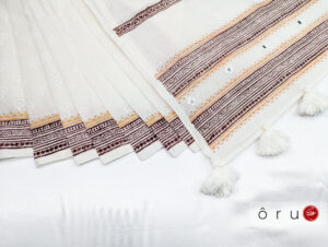 শাড়ীর কোড: মায়া